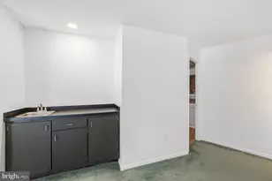 8955 Omega Ct, Springfield, VA 22152 - Photo 32