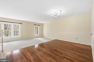 8955 Omega Ct, Springfield, VA 22152 - Photo 4