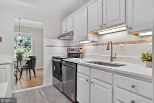 9708 Kingsbridge Dr, Fairfax, VA 22031 - Photo 4