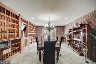 11561 Stuart Mill Rd, Oakton, VA 22124 - Photo 54