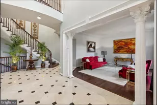 11561 Stuart Mill Rd, Oakton, VA 22124 - Photo 16
