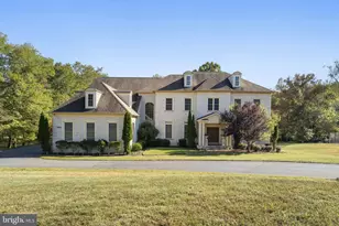 11561 Stuart Mill Rd, Oakton, VA 22124 - Photo 6