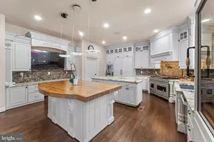 11561 Stuart Mill Rd, Oakton, VA 22124 - Photo 22