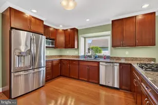 3603 Great Laurel Ln, Fairfax, VA 22033 - Photo 14