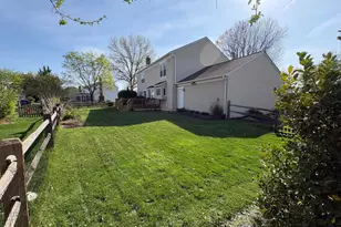 3603 Great Laurel Ln, Fairfax, VA 22033 - Photo 4