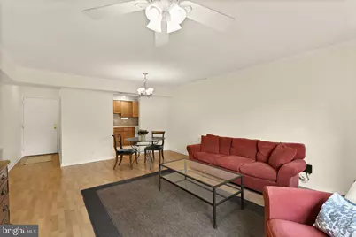 7680 Tremayne #307, McLean, VA 22102 - Photo 4