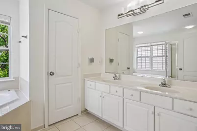 13080 Park Crescent Circle, Herndon, VA 20171 - Photo 22