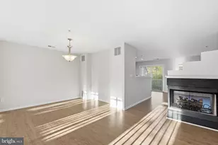 1881 Crescent Park Dr, Reston, VA 20190 - Photo 18