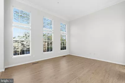 1881 Crescent Park Drive, Reston, VA 20190 - Photo 8