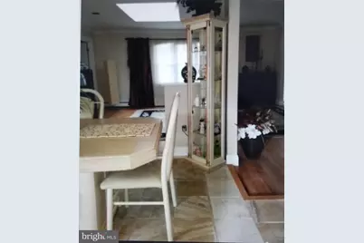 2063 Woodford Road, Vienna, VA 22182 - Photo 4