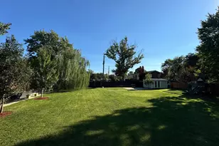 2411 Stokes Ln, Alexandria, VA 22307 - Photo 22