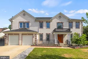 2411 Stokes Ln, Alexandria, VA 22307 - Photo 4