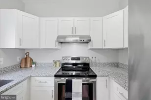 1907 Villaridge Dr, Reston, VA 20191 - Photo 4