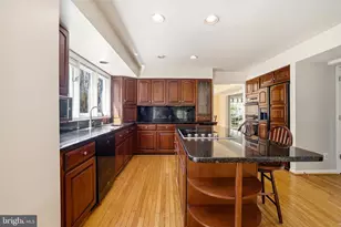 4752 Holly Ave, Fairfax, VA 22030 - Photo 22