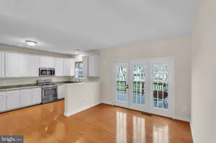 2110 Capstone Cir, Herndon, VA 20170 - Photo 2