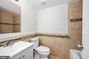 11659 Stoneview Square, Reston, VA 20191 - Photo 24