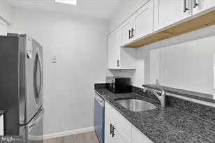 10340 Luria Commons Ct, Burke, VA 22015 - Photo 10