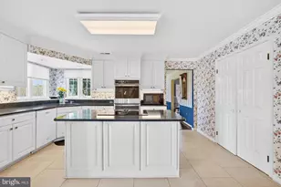 2825 Berryland Dr, Oakton, VA 22124 - Photo 14