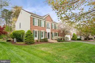 6474 Gristmill Square Ln, Centreville, VA 20120 - Photo 4