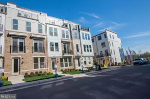 4939 Trail Vista Ln, Chantilly, VA 20151 - Photo 2