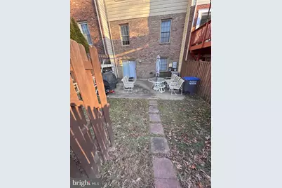 7416 Erska Woods Court, Springfield, VA 22153 - Photo 14