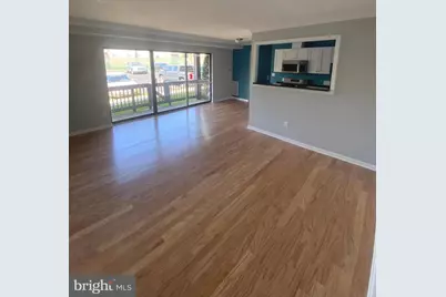 2754 Hollywood Road #101, Falls Church, VA 22043 - Photo 2