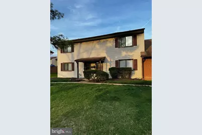 8402 Jinetes Ct, Alexandria, VA 22309 - Photo 1