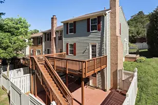 1510 Autumn Ridge Cir, Reston, VA 20194 - Photo 4