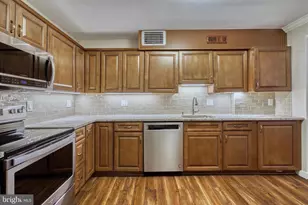 1800 Old Meadow Rd, McLean, VA 22102 - Photo 10