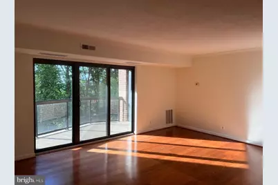 8370 Greensboro Drive #216, McLean, VA 22102 - Photo 12