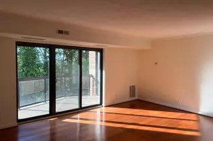 8370 Greensboro Dr, McLean, VA 22102 - Photo 12