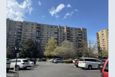 8370 Greensboro Drive #216, McLean, VA 22102 - Photo 38