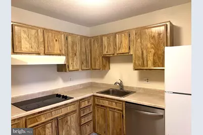 8370 Greensboro Drive #216, McLean, VA 22102 - Photo 10