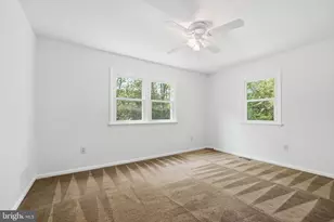 12106 Ruffin Dr, Fairfax, VA 22030 - Photo 16