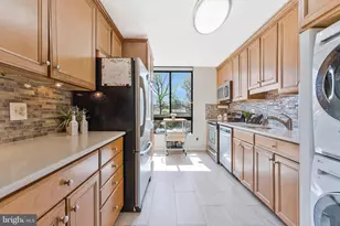 1800 Old Meadow Rd, McLean, VA 22102 - Photo 14