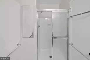 8640 Dellway Ln, Vienna, VA 22180 - Photo 24