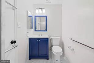 8640 Dellway Ln, Vienna, VA 22180 - Photo 20