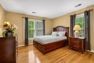 8220 Roseland Dr, Fairfax Station, VA 22039 - Photo 54