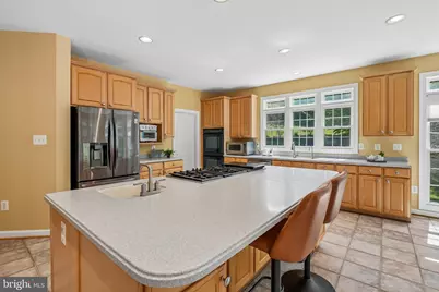 8220 Roseland Drive, Fairfax Station, VA 22039 - Photo 32