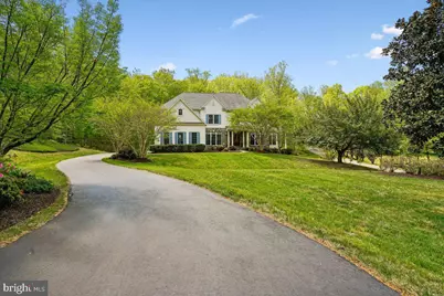 8220 Roseland Drive, Fairfax Station, VA 22039 - Photo 76