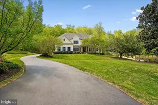 8220 Roseland Dr, Fairfax Station, VA 22039 - Photo 76