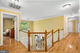 8220 Roseland Dr, Fairfax Station, VA 22039 - Photo 38