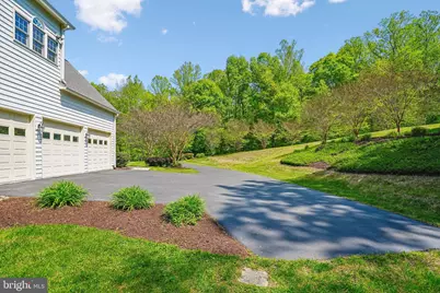 8220 Roseland Drive, Fairfax Station, VA 22039 - Photo 84