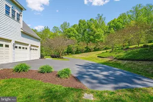 8220 Roseland Dr, Fairfax Station, VA 22039 - Photo 84