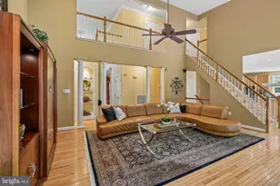 8220 Roseland Dr, Fairfax Station, VA 22039 - Photo 24