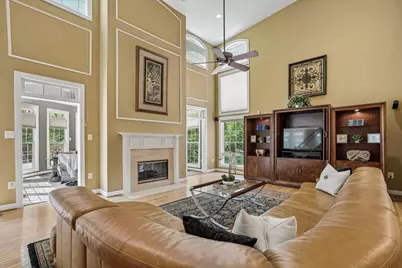 8220 Roseland Drive, Fairfax Station, VA 22039 - Photo 16
