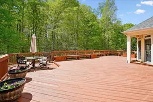 8220 Roseland Dr, Fairfax Station, VA 22039 - Photo 6