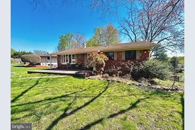 3715 Moss Drive, Annandale, VA 22003 - Photo 2