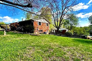 3715 Moss Dr, Annandale, VA 22003 - Photo 4