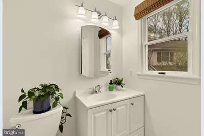 9146 Silchester Court, Burke, VA 22015 - Photo 38